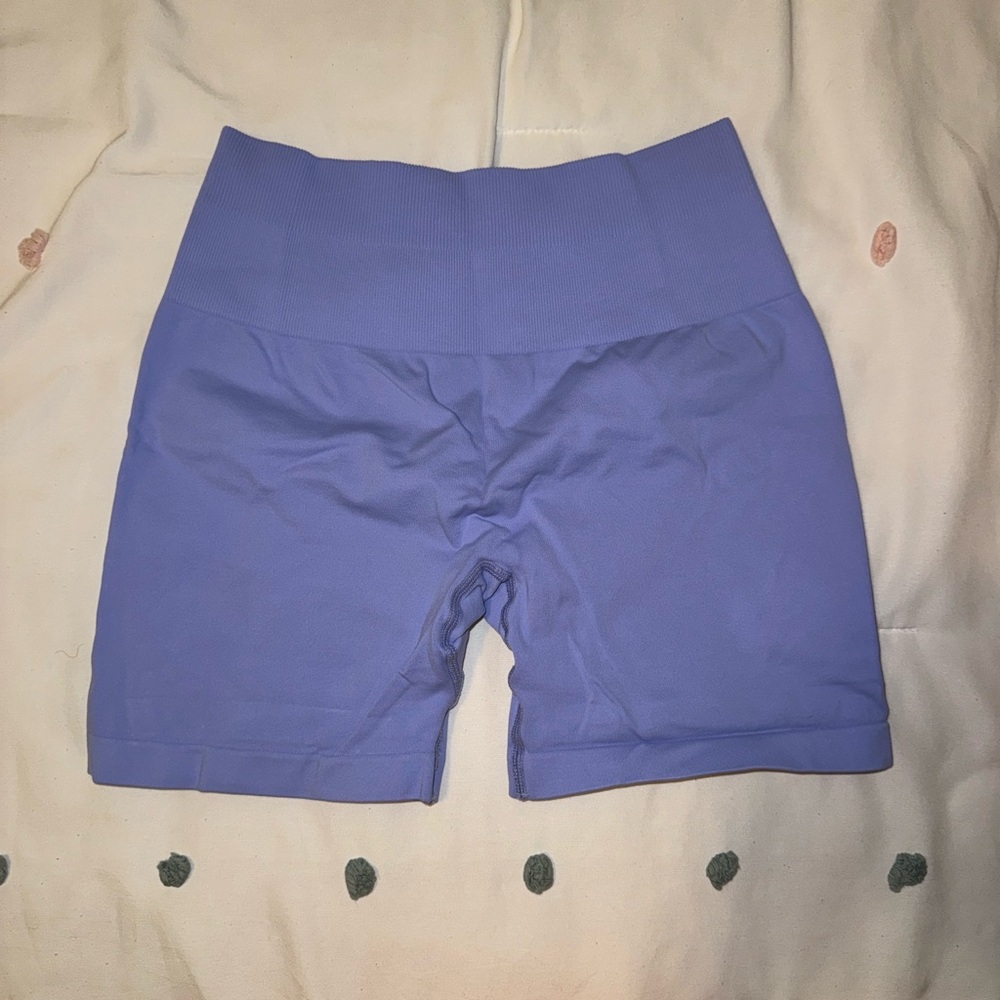 Aurola Butt-Scrunch Shorts